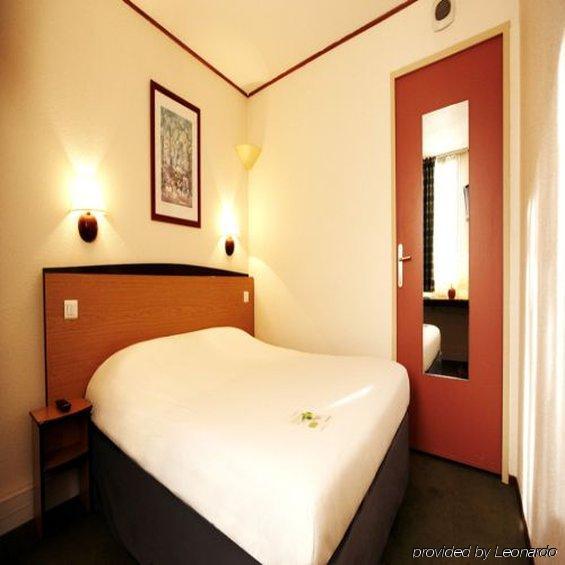מלון Campanile Paris Ouest - Boulogne חדר תמונה